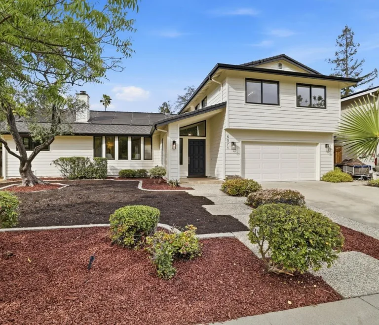 Real-life experiences of residents thriving in community living.