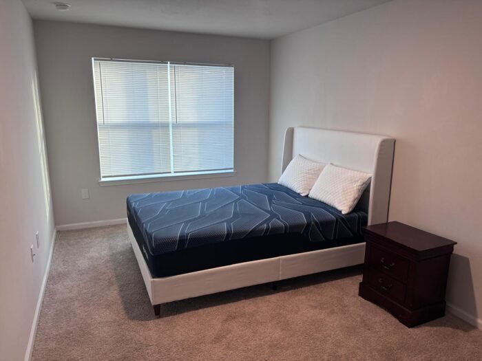 Budget-Friendly Private Room – All Bills Included!